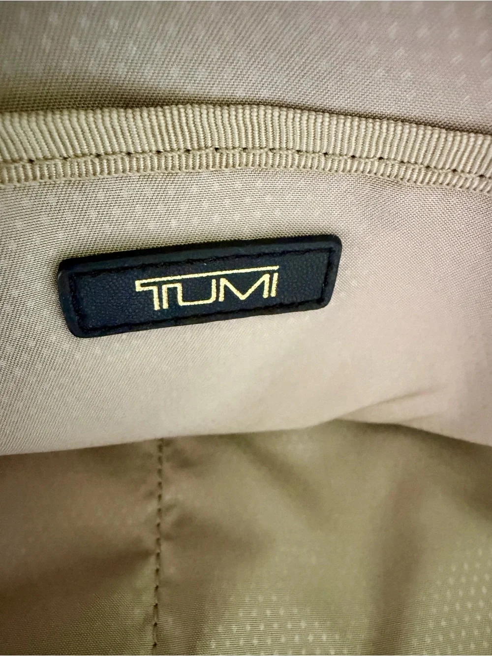 Tumi Voyageur Carson Backpack Black Laptop/Travel Bag. Excellent Condition